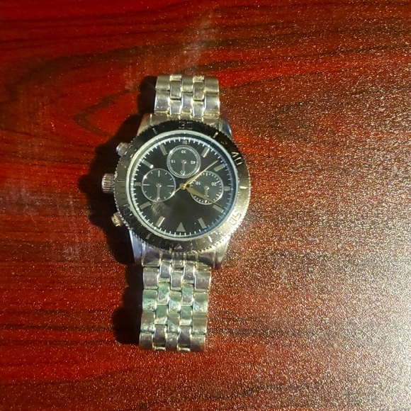 Stainless steel watch - Picture 1 of 2